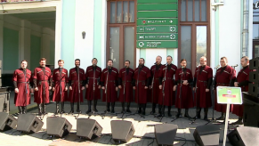 news_04may_10-4_custom