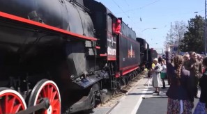 061EF921-8A72-4C22-95DD-56B108AA28F9