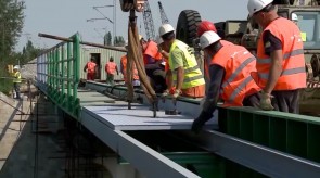 60C705C1-7AFC-4D11-AFCD-50554D0F0F58