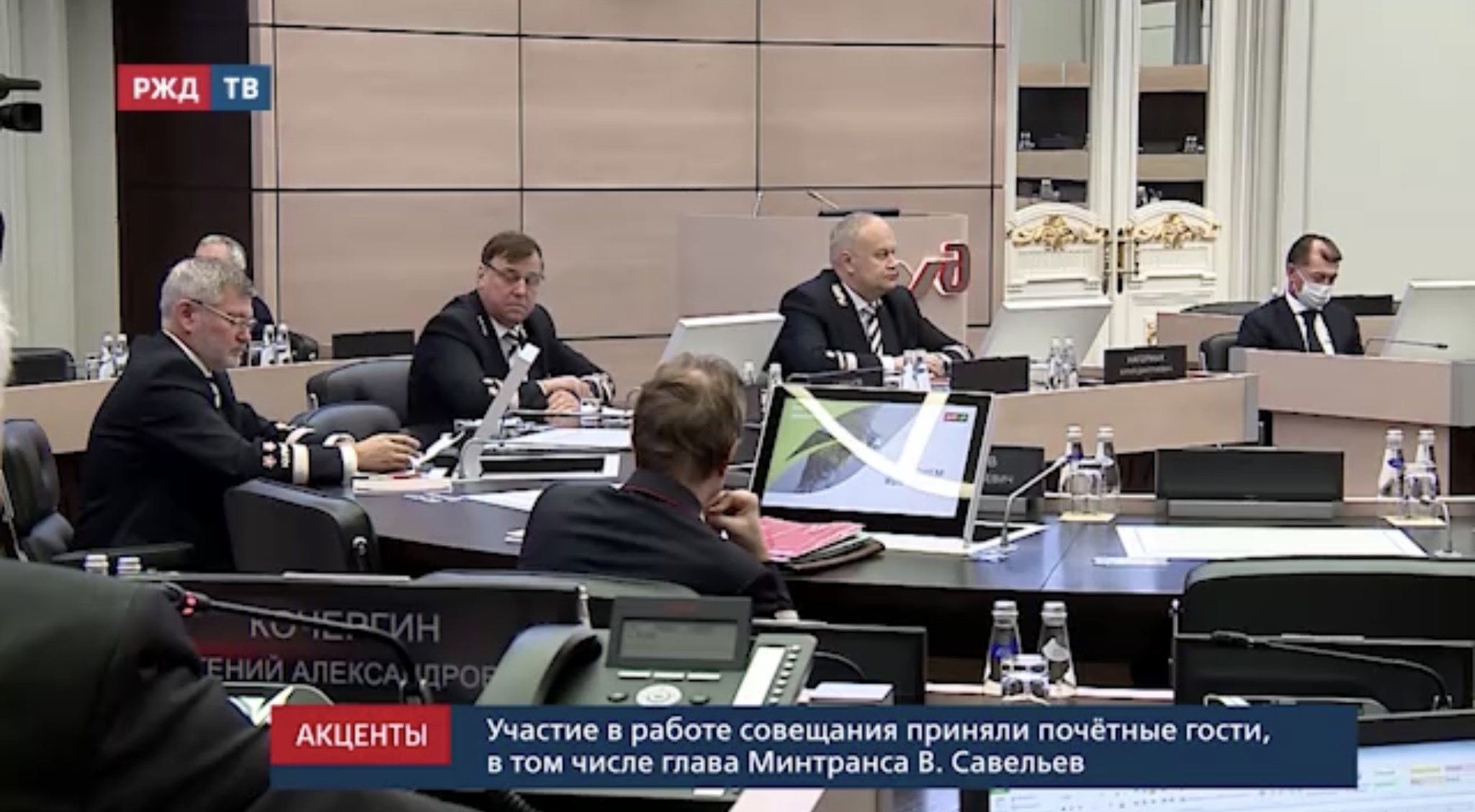 EC78425E-B493-491F-A5DC-0F39507ADCD2