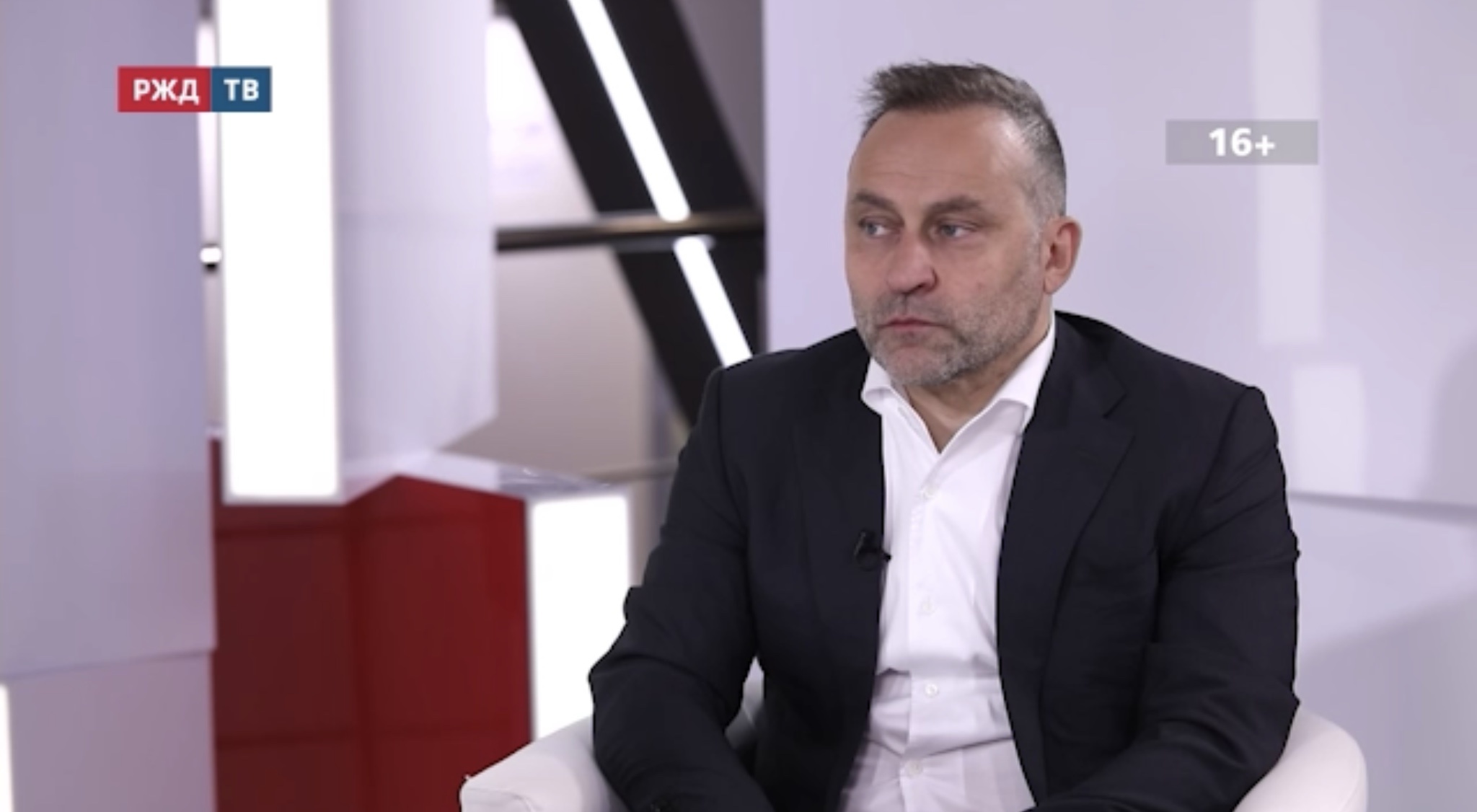 F8715ED1-53AD-4FD5-B35B-127756F25FBA