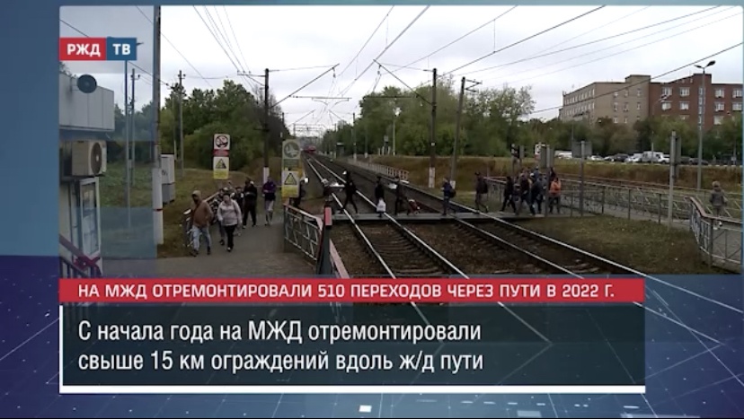 06C11360-2BF2-413B-A2DE-597ADA5EA939