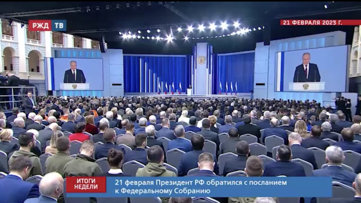 725DF43B-69B5-4C3A-B290-86237F729A1D