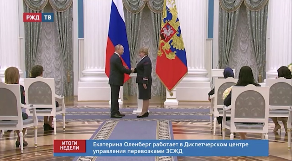 90511DC6-1D84-4E5E-AAD1-E61B46DC8E49